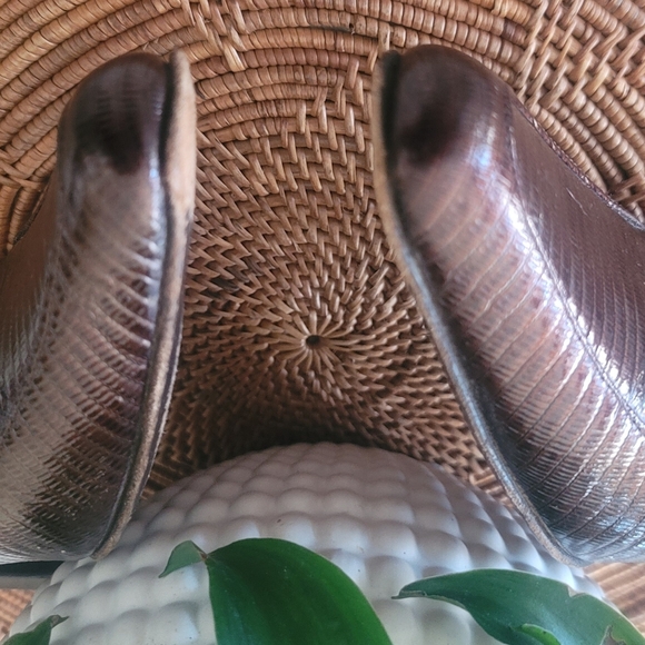 BCBG Vintage...7 (37) Italy pumps!!! - Picture 5 of 7